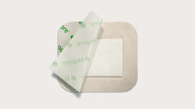 Mepore® Pro Adhesive Island Dressing; 2.4" x 2.75" (6 cm x 7 cm)