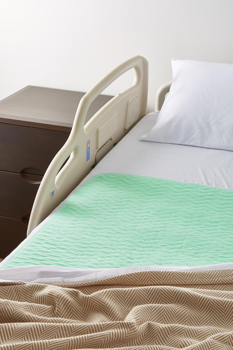 Sofnit 300 Reusable Underpad; 34" x 36" (86 cm x 91 cm), Green